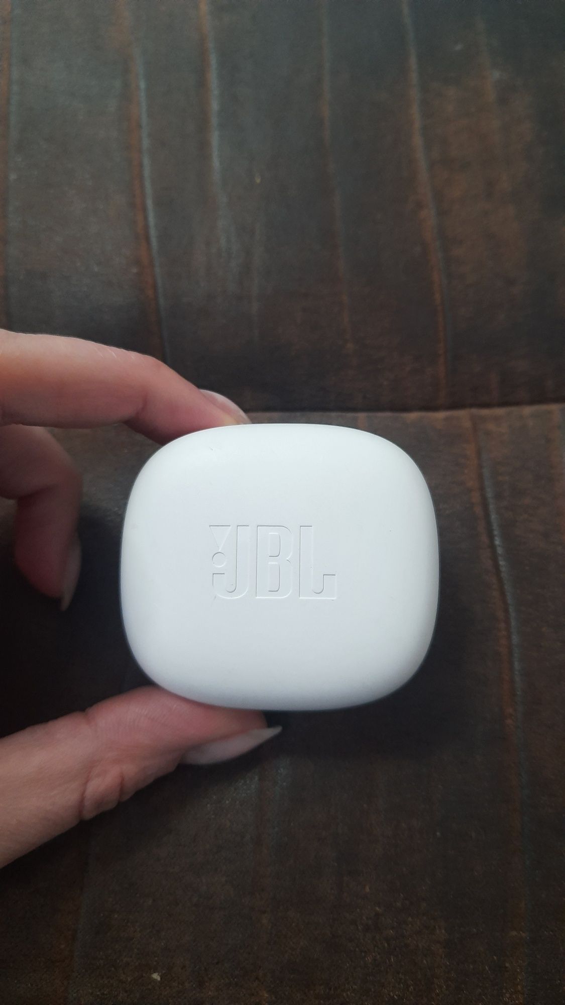 Nowe słuchawki JBL WAVE 300 tws