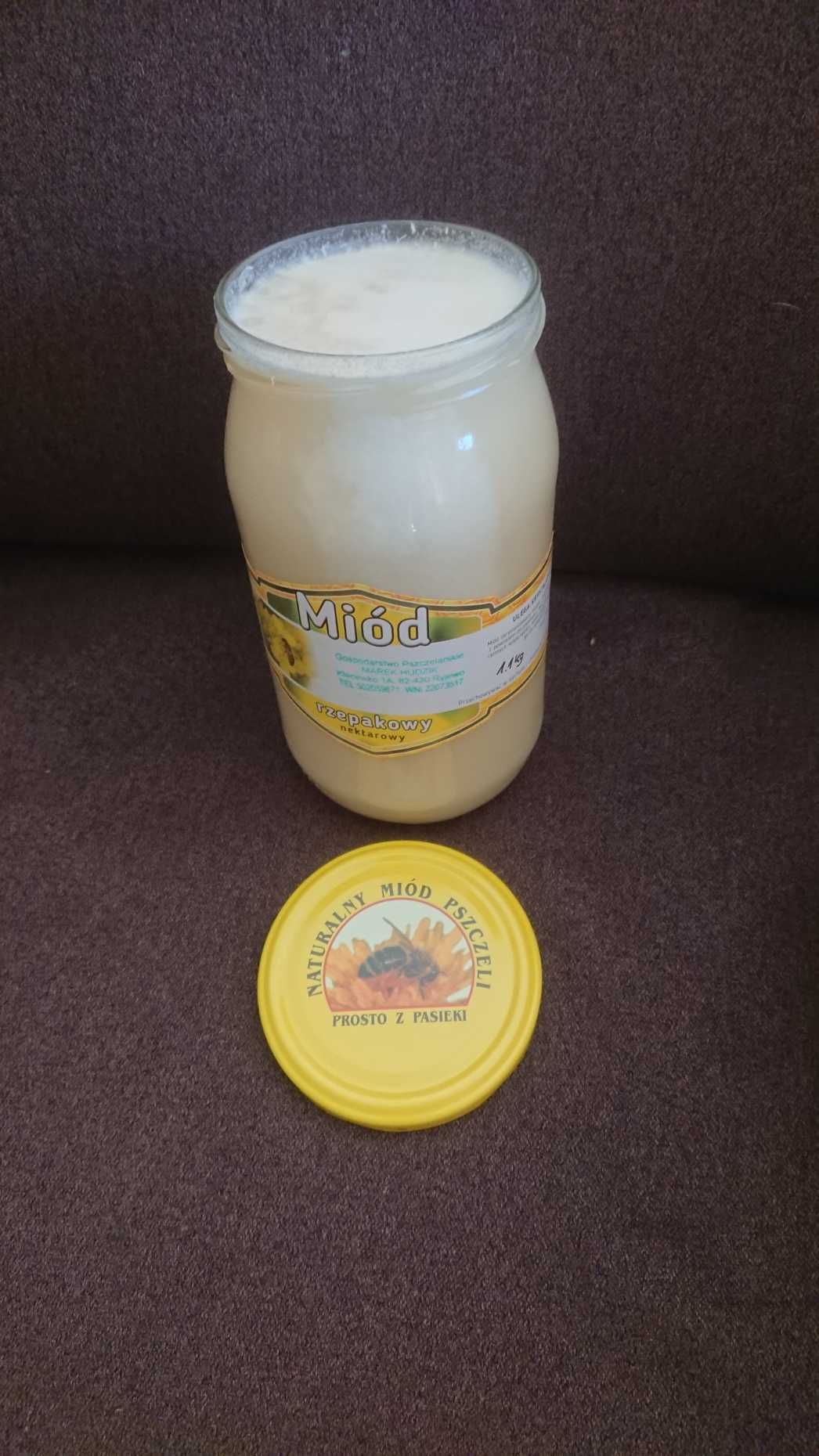 Miód rzepakowy od pszczelarza prosto z ula