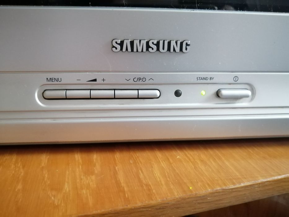 Продам телевизор Samsung 54 см