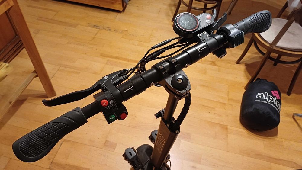 Hulajnoga Elektryczna Megatto F11 1200W