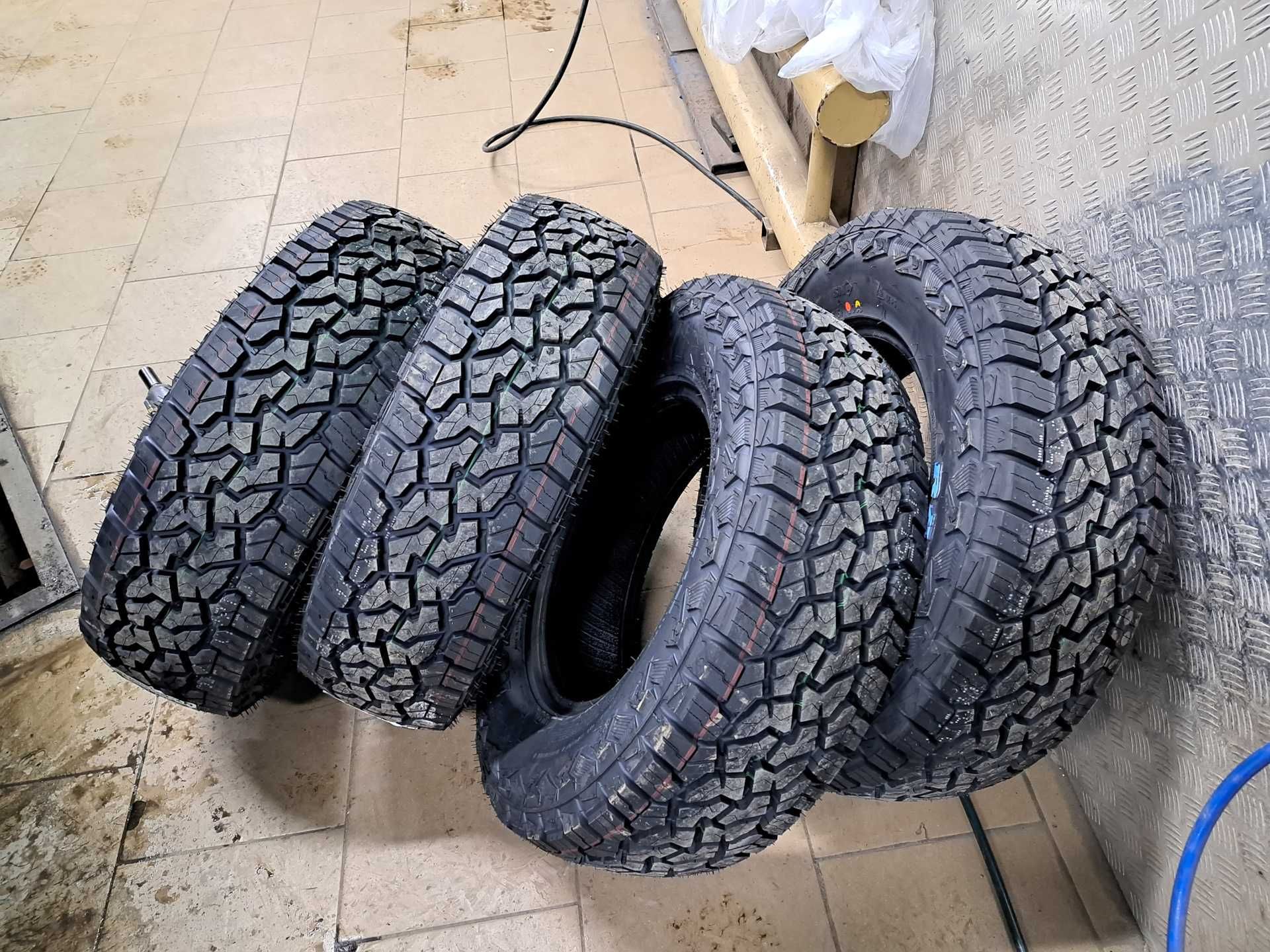245/65 R17 Грязьова шина Roadcruza RA7000 Всесезонна НП без предоплат