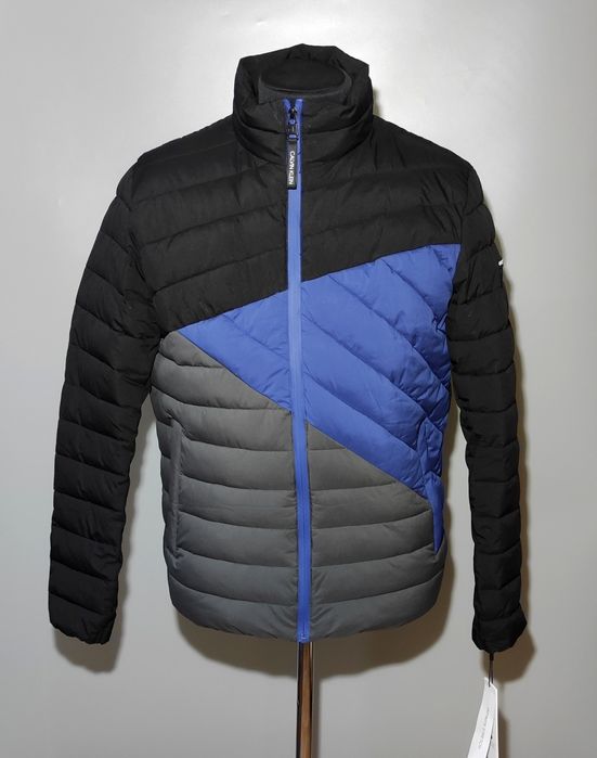 Calvin Klein M куртка чоловіча пуховик