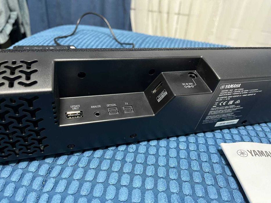 Саундбар Yamaha SR-C20A 2.1 Акустична система мае вбудований Сабвуфер