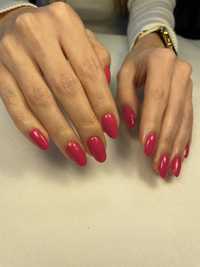 Modelki manicure, pedicure, laminacja brwi