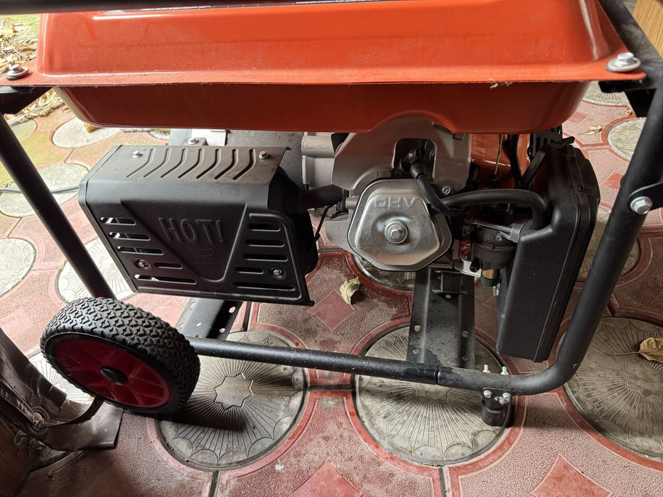 Бензиновий генератор STRONG ST-600E