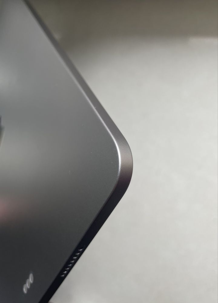 iPad Pro 11" 4 gen 256GB + Pen 2 + klawiatura + 2x etui
