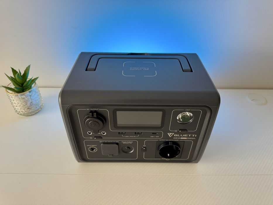 Bluetti EB3A Зарядна станція