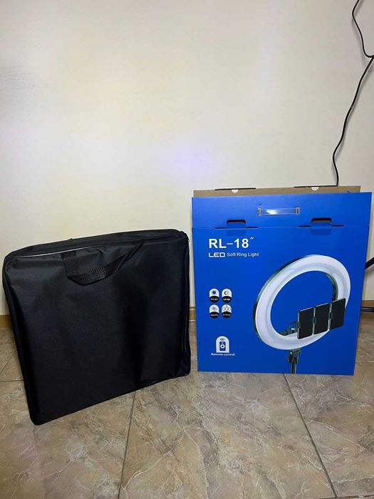 Кольцевая лампа RL 18 со штативом оригінал