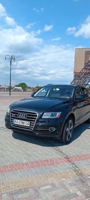 Audi Q5 Premium plus 3л