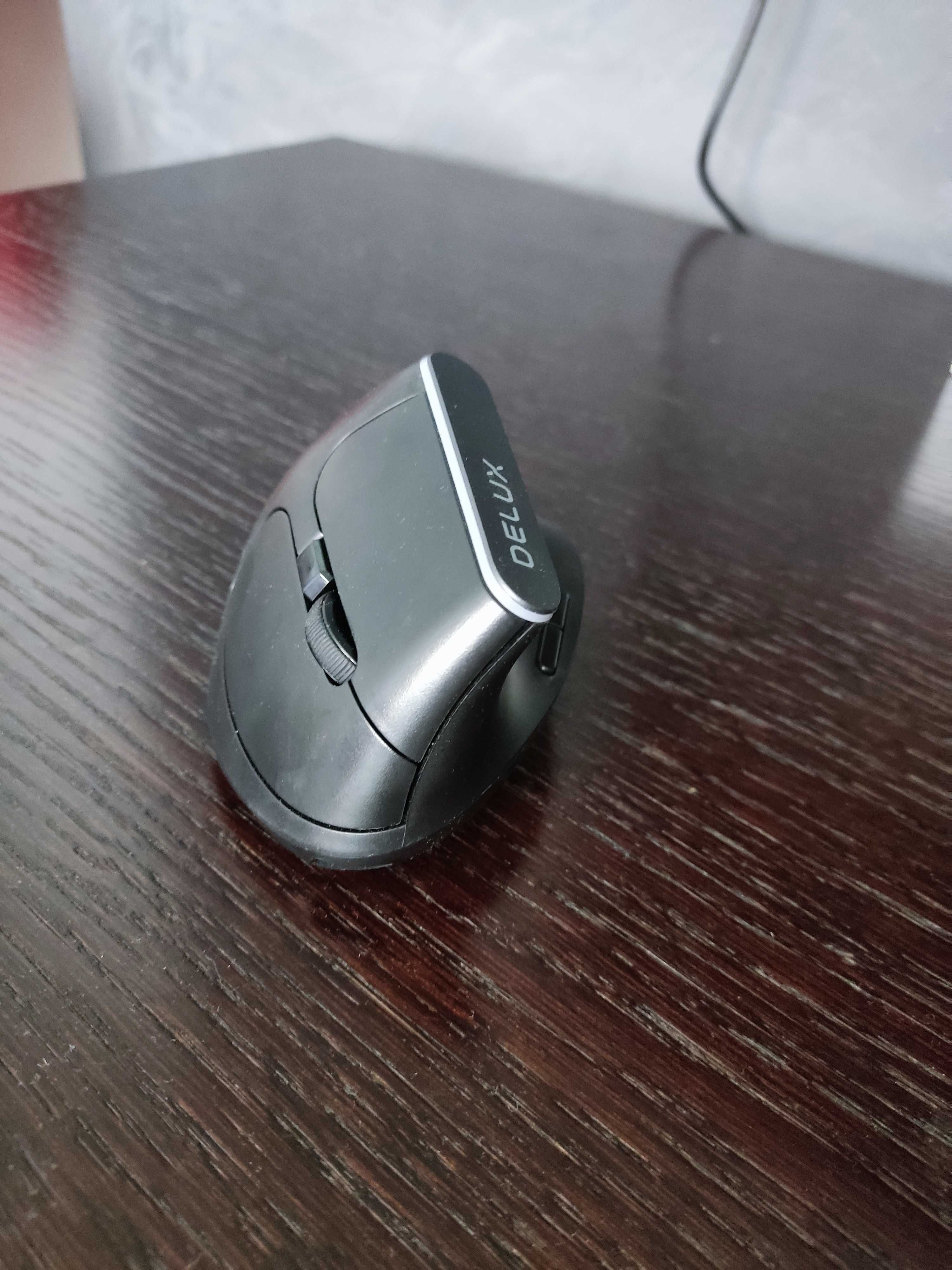 Mysz pionowa ergonomiczna Delux M618DB RGB (bezprzewodowa)