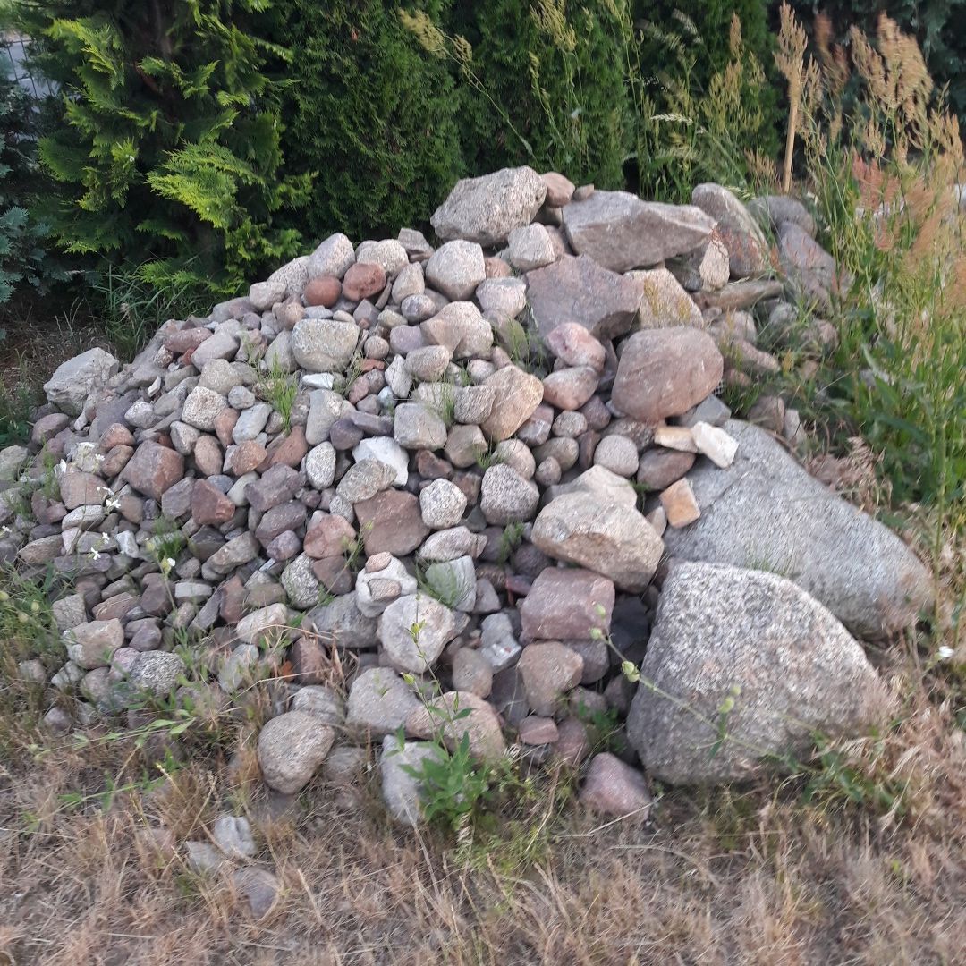 Kamień polny zostaly same małe