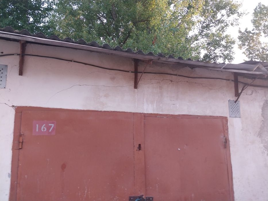 Продам капітальний гараж гбк 8