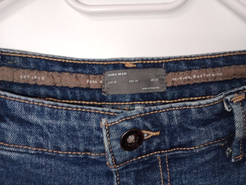 Jeansy Zara z przetarciami rozmiar 38