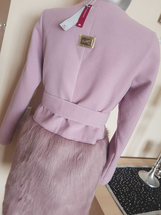 PŁASZCZ z futerkiem  L 40