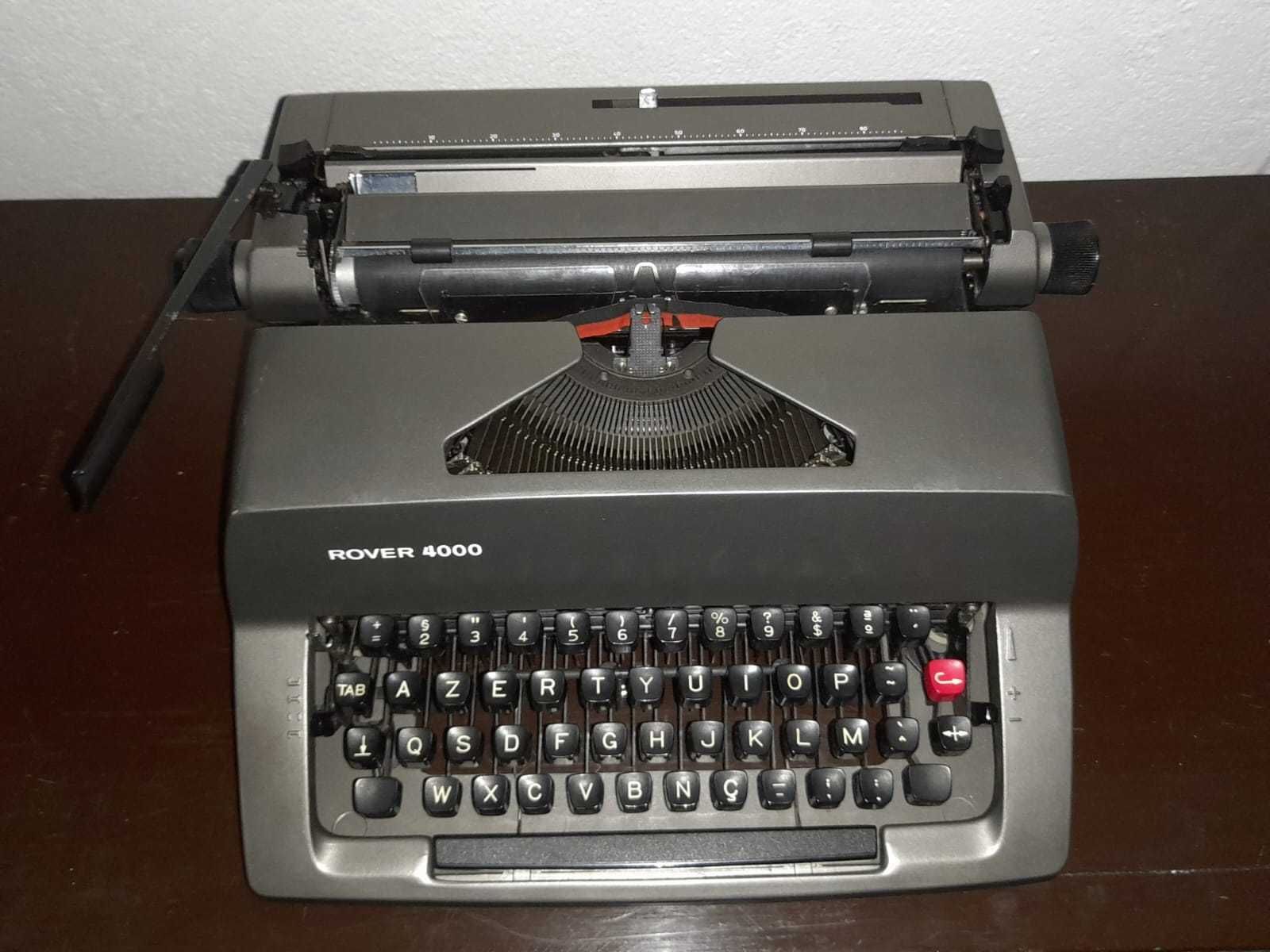 Máquina de Escrever Rover 4000