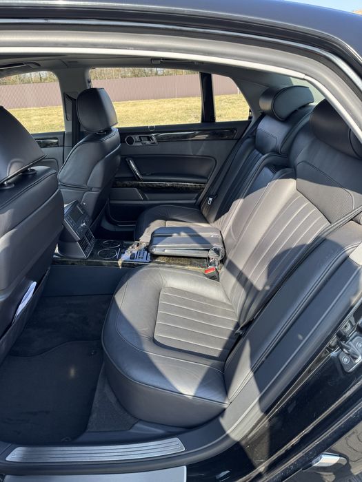 Volkswagen Phaeton • 2008 • 3.0 TDI V6