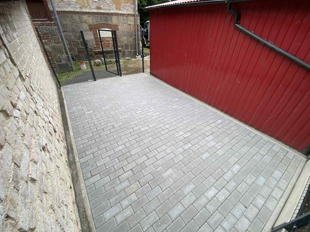 Brukarstwo, ogrodnictwo, usługi minikoparką,