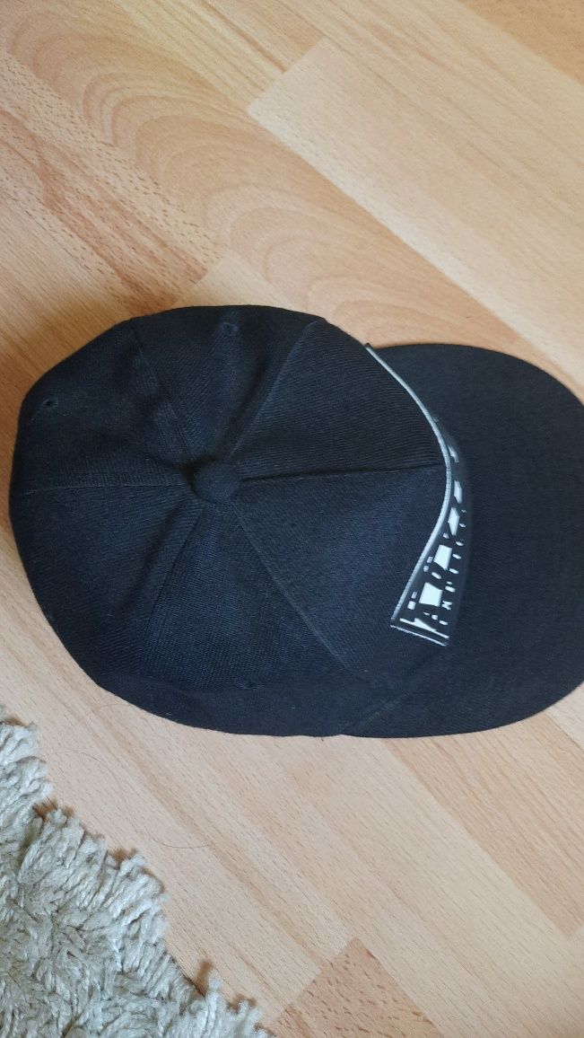 Продам  кепку (бейсболку)