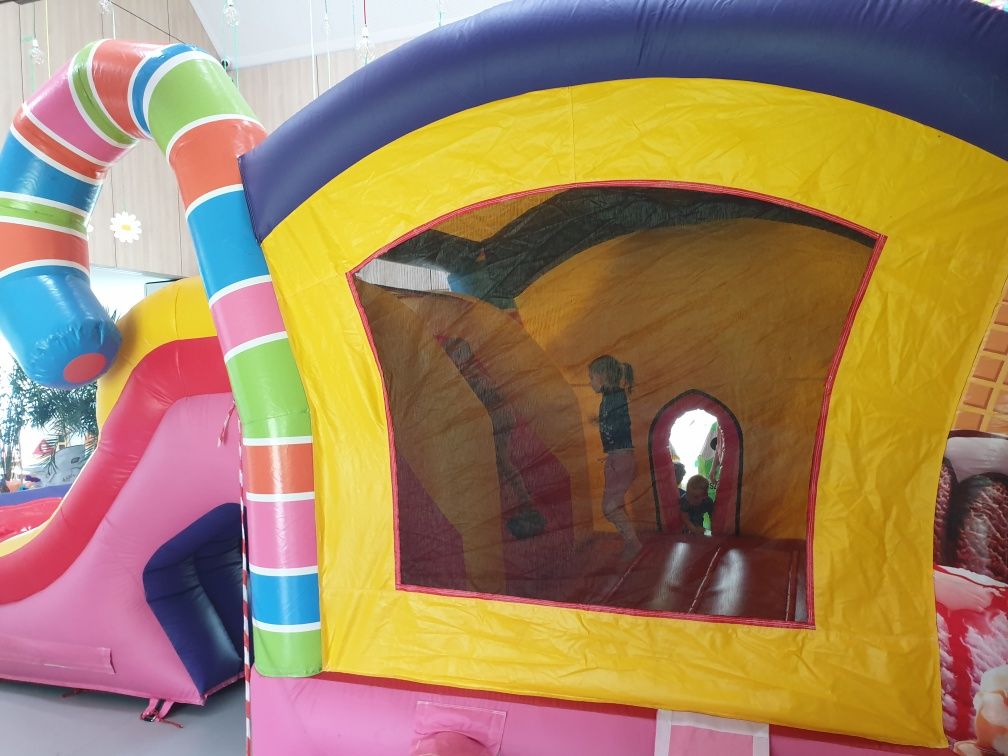 Dmuchaniec Candyhouse - zamki dmuchane dmuchańce wynajem zamków dmucha