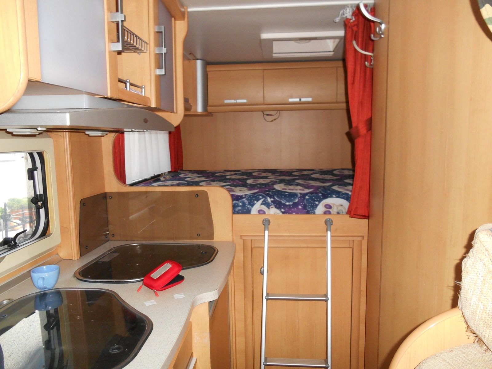 Kamper Ford Advantec 574 Ti