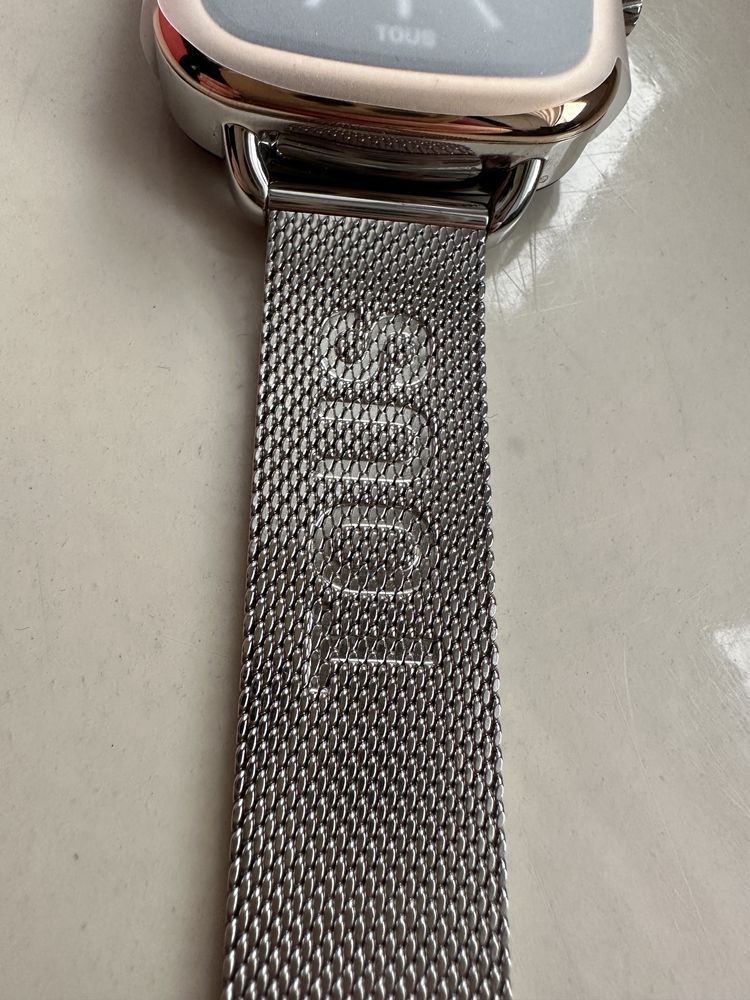 Zegarek smartwatch Tous D-Connect srebrny złoty