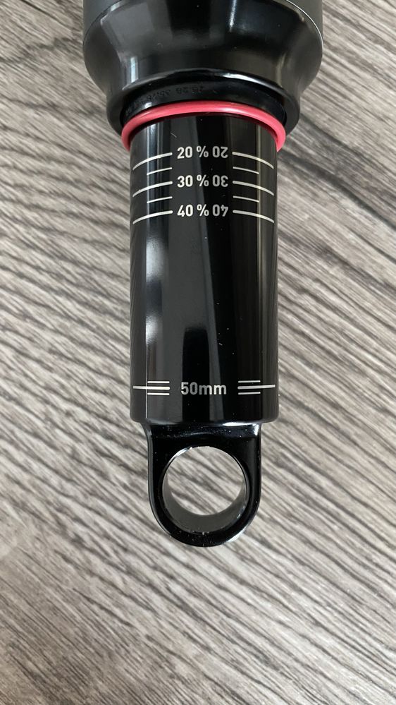 RockShox Deluxe select+ 210x50