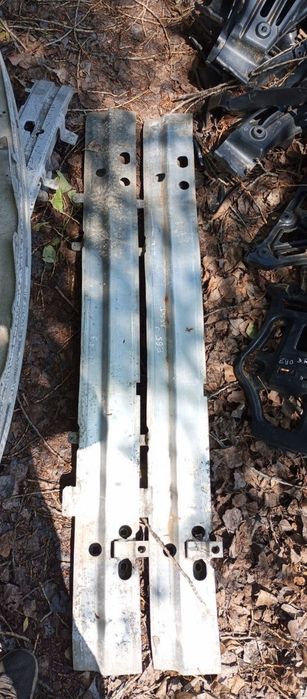 Підсилювач бампера БМВ Е53 Е60 Е61 Е65 Е66 Е70 Е90 Ф01 Ф10 Ф30