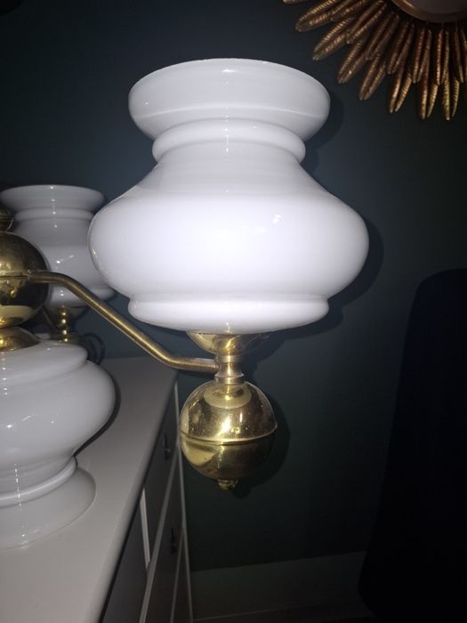 Stary żyrandol z lat 80