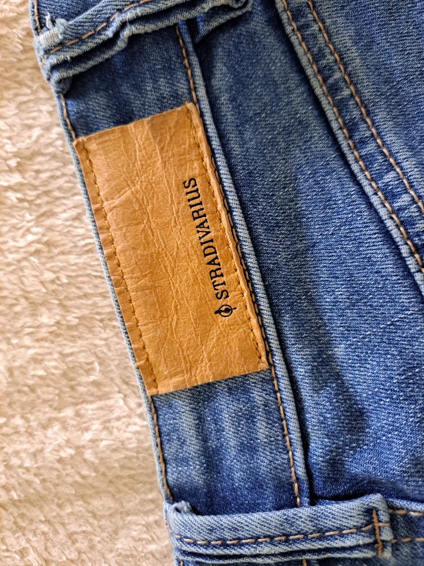 Calças de ganga stradivarius 32