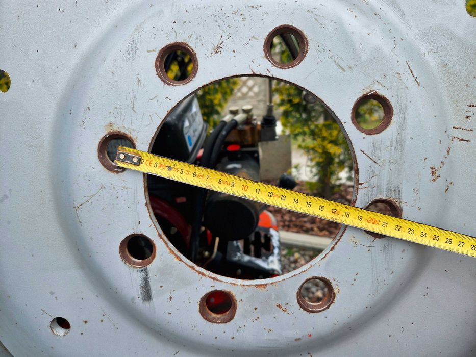 KOŁA WĄSKIE do MIĘDZYRZĘDZI 13.6 r38 tył DEUTZ STEYR 38x12 centr 160mm