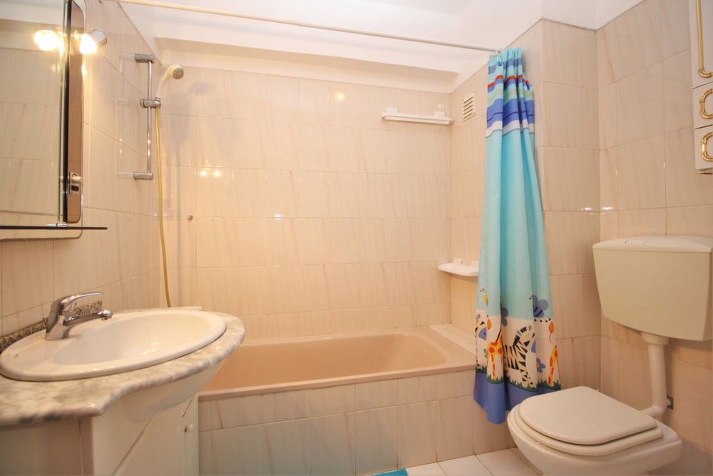 Apartamento t2 125m2 no centro de armação de pêra