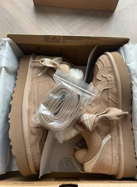 UGG Lowmel Sand R.40