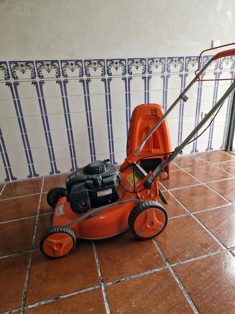 Maquina de cortar relva Dormak 125cc