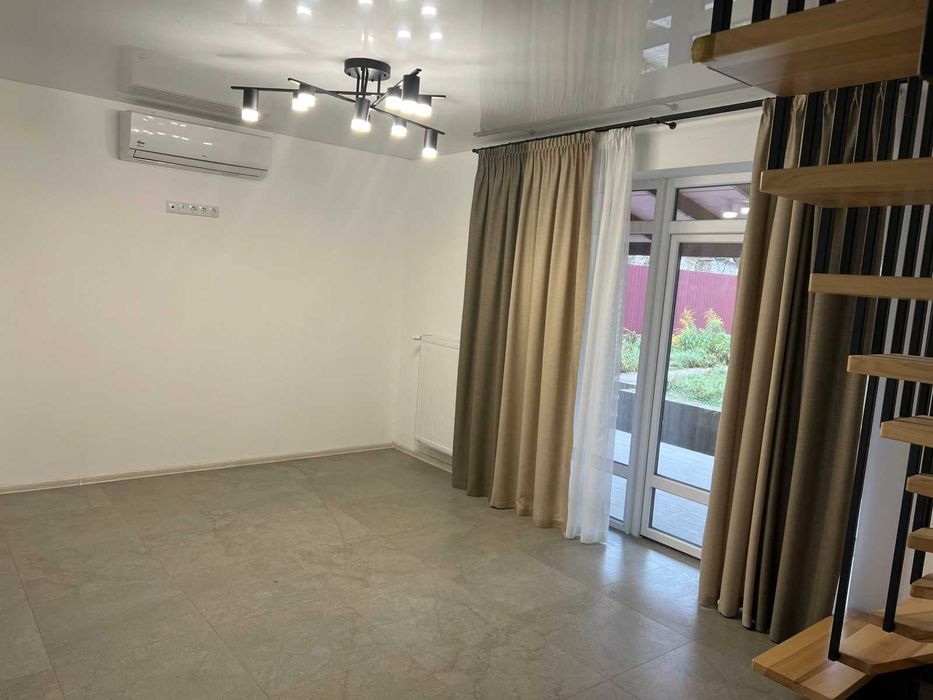 Продаж 2-х поверх. нового будинку з евроремонтом  м.Хмельницький