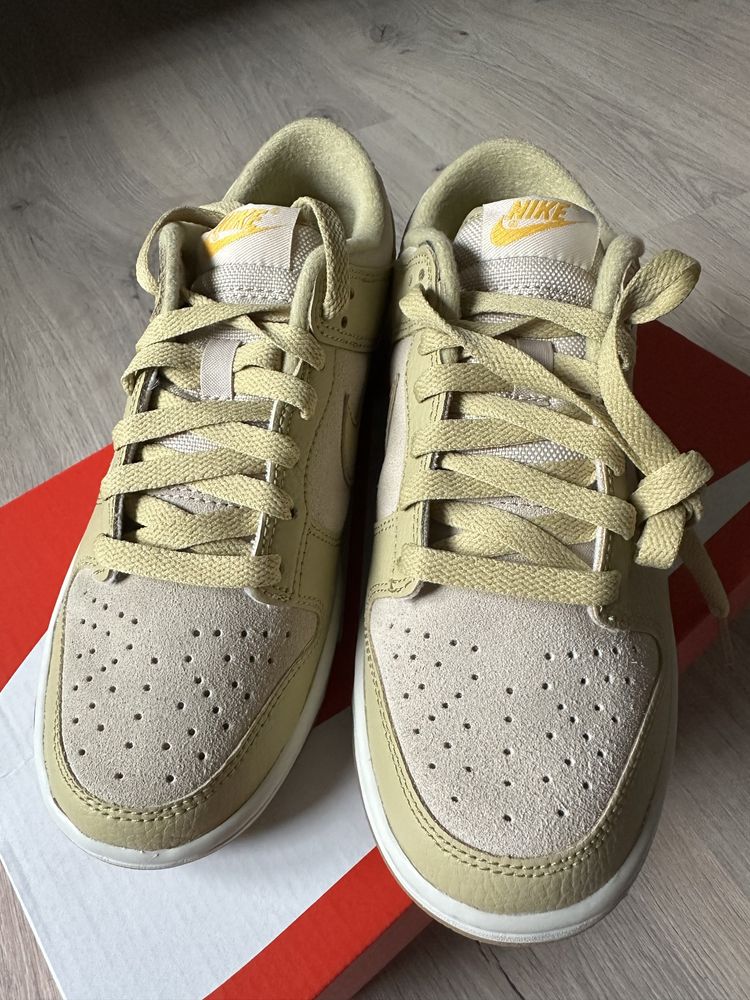 Nike dunk low khaki suede