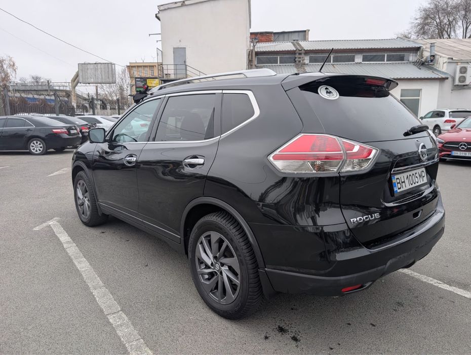 Nissan Rogue Канада