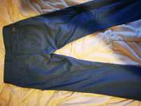 Spodnie Lacoste Slim Fit Bardzo wygodne rozmiar 30