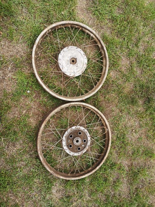 Koła wsk 125 komplet 18"