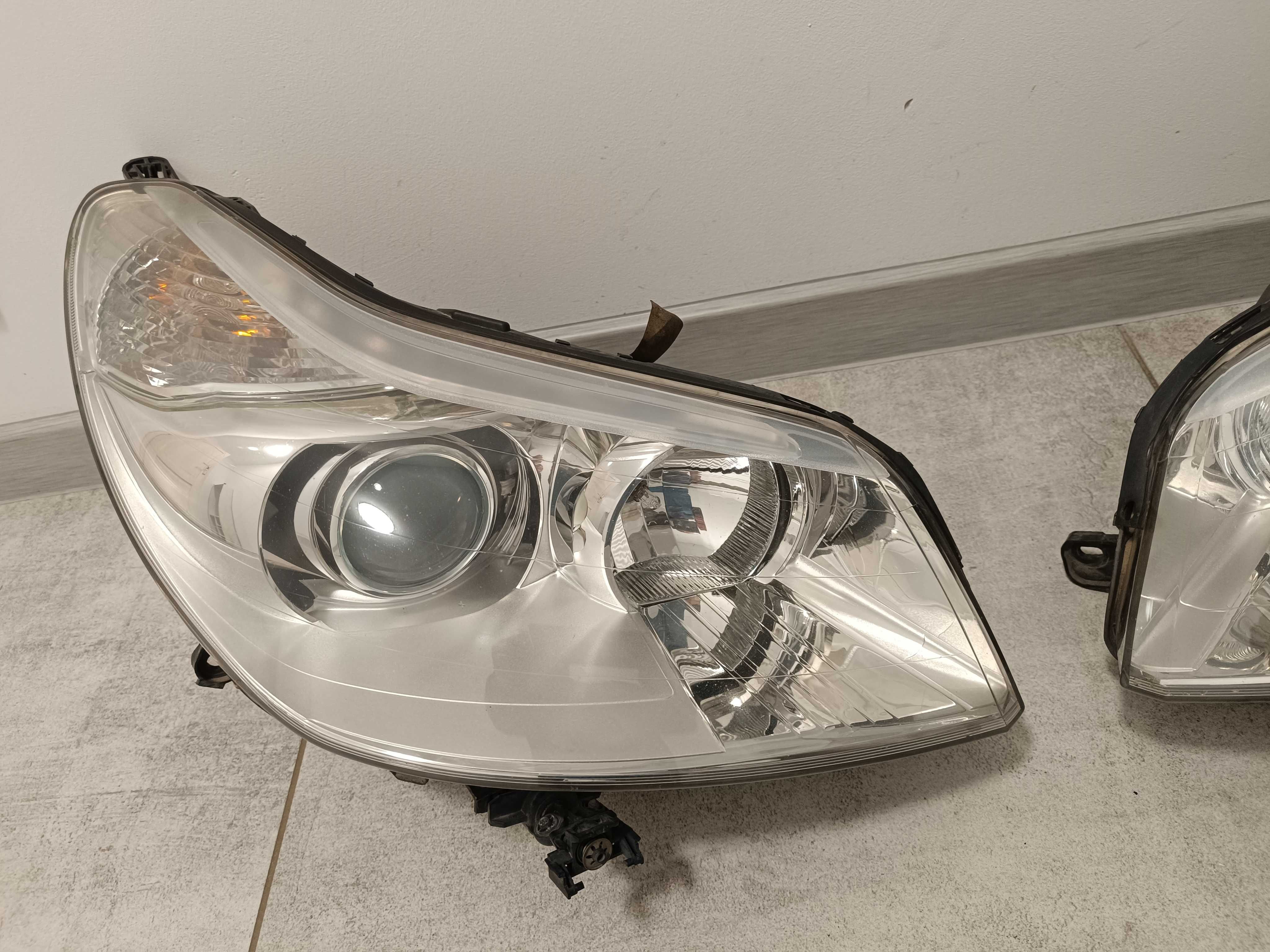 lampa przednia citroen c5 II 2 lift xenon