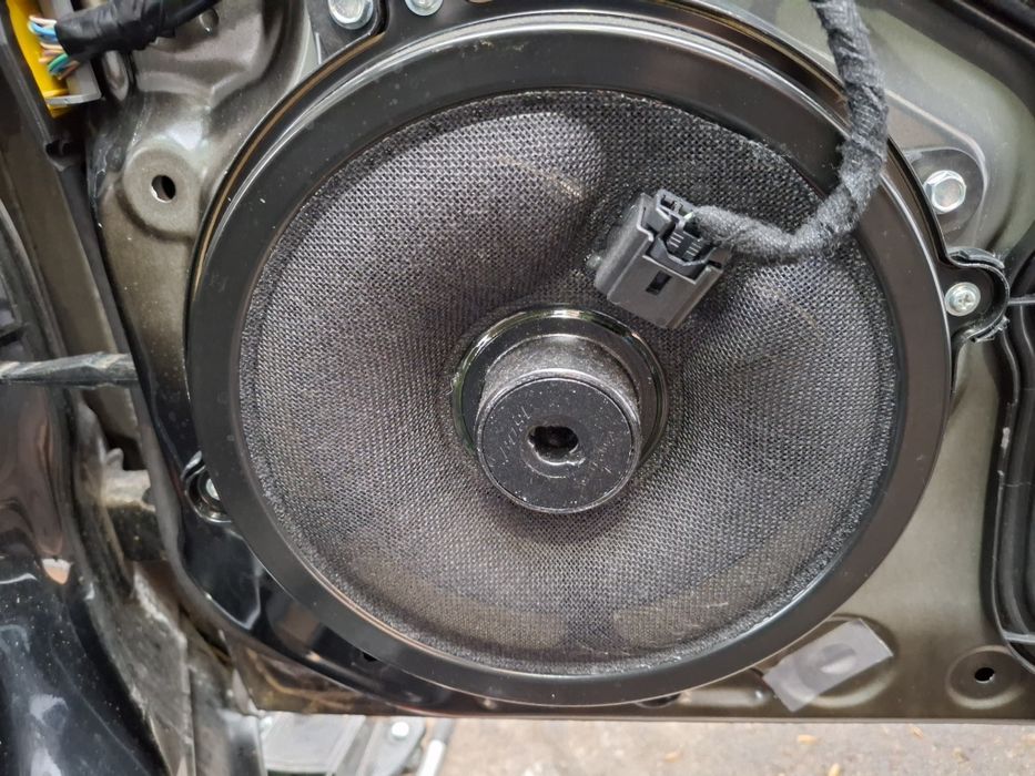 Динамик bose Mazda разборка запчасти,