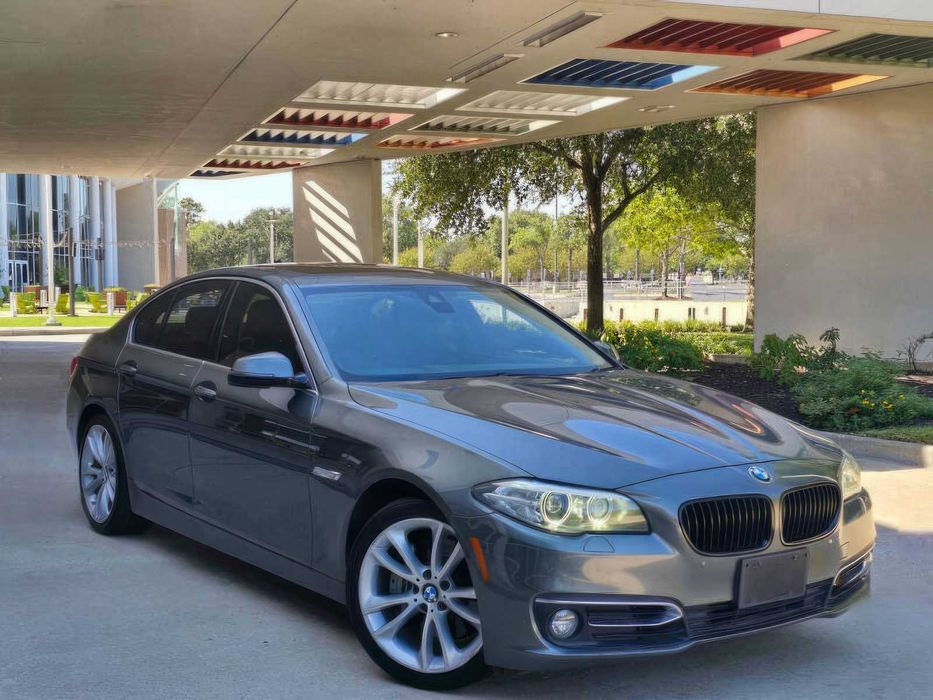 BMW 5 Series 535i      2015