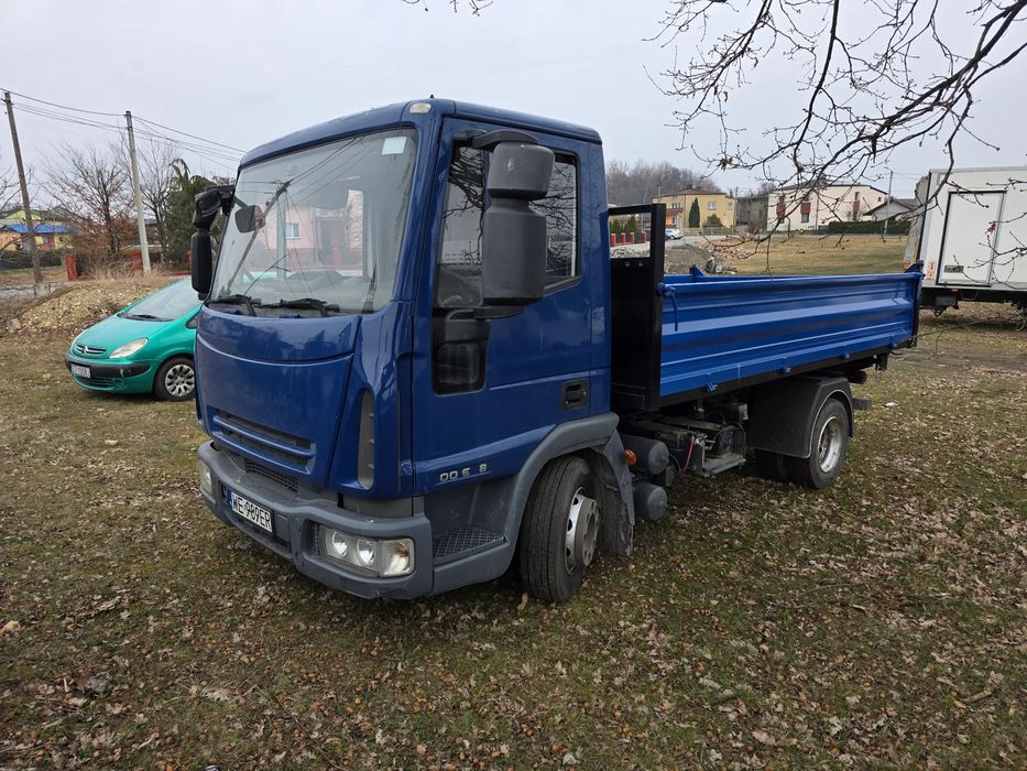 Iveco Eurocargo 100E18  Iveco Eurocargo 100E18 wywrotka kiper trójstronny 2007 rok