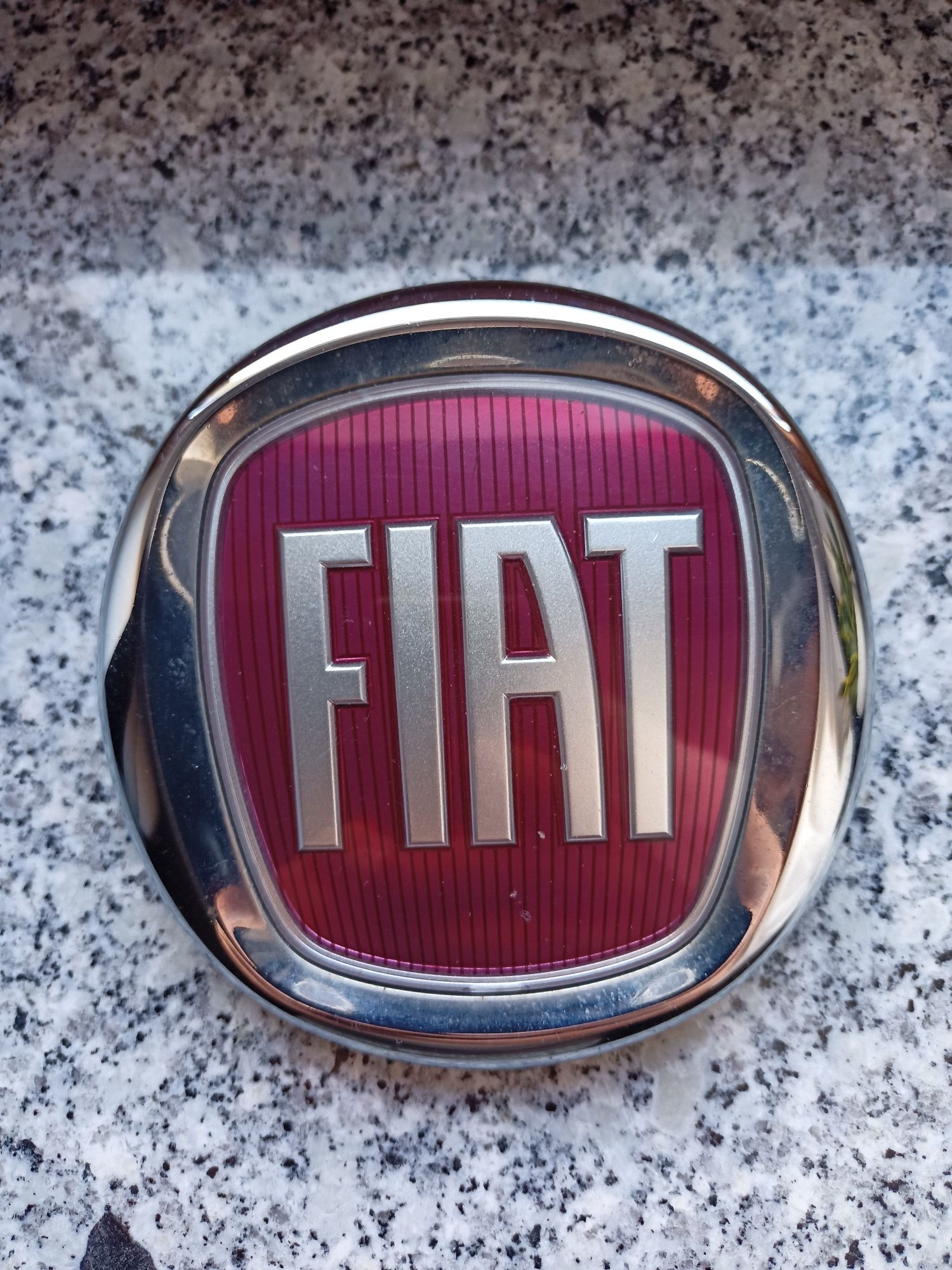 Znaczek Fiat emblemat