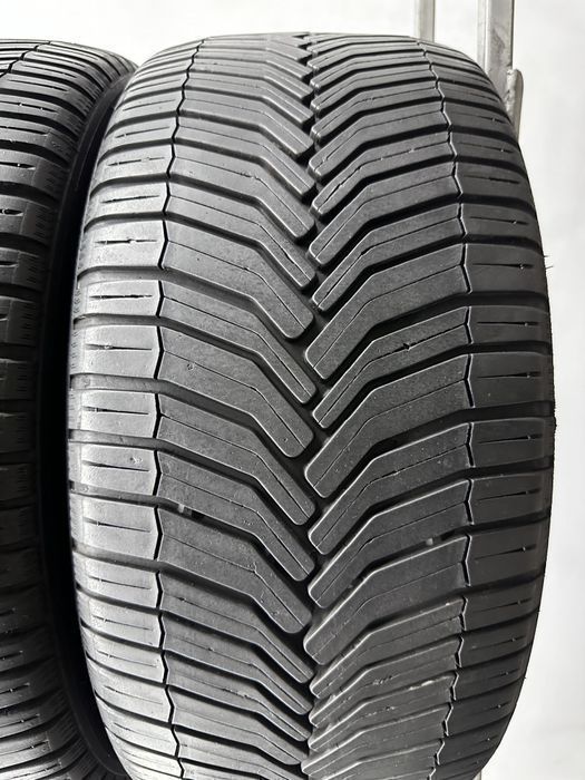 2шт бу всесезон 225/40/R18 6,5мм 2018р Michelin Cross Climate