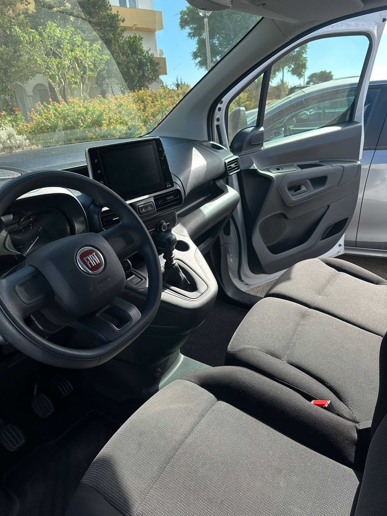 Fiat Doblo 1.5 como novo para trabalho independente ou viagems