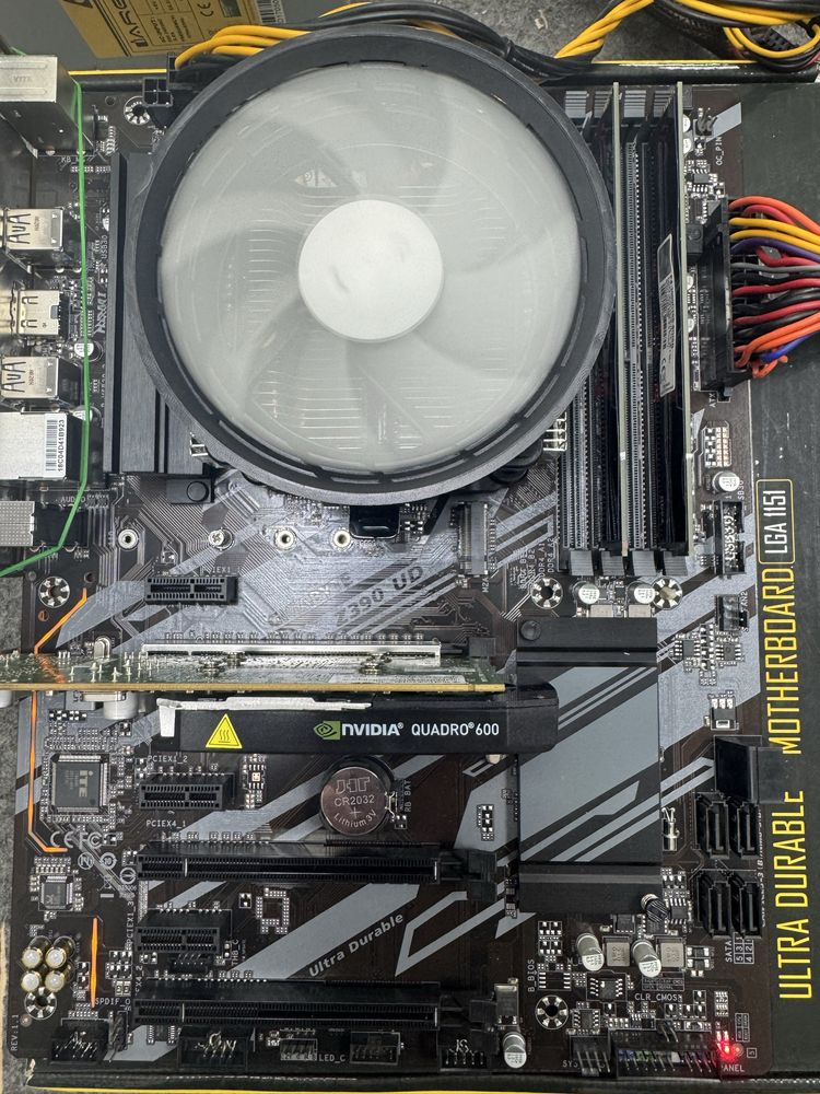 Продам комплект i5 9400f/z390/ddr4 16 gb
