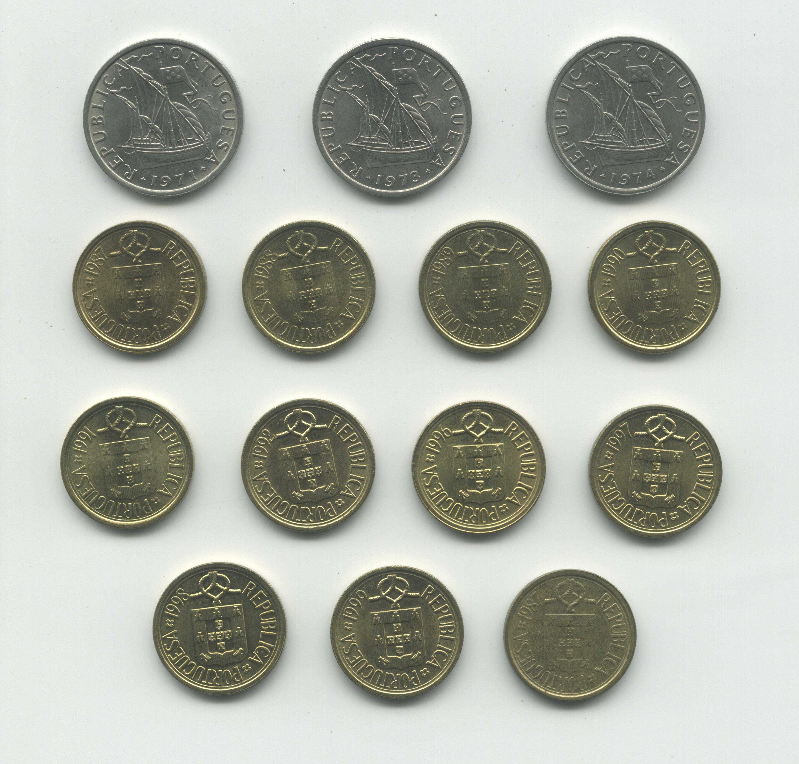 Coleção de 14 moedas de 10 escudos