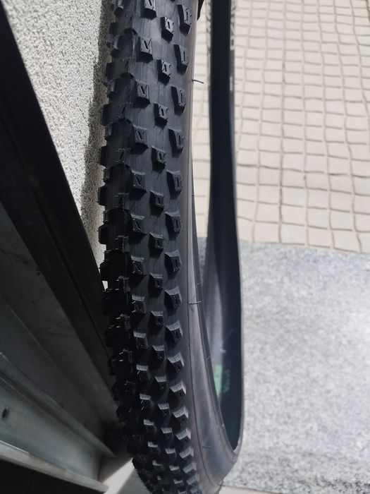 Pneu Barzo 2.5 Btt roda 29