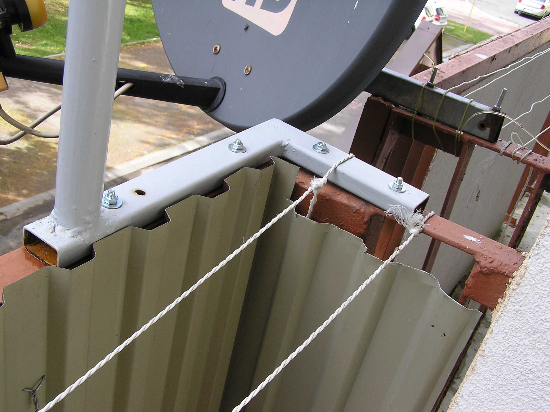 Antena Dipol UHF VHF do naziemnej telewizji cyfrowej,maszt balkonowy
