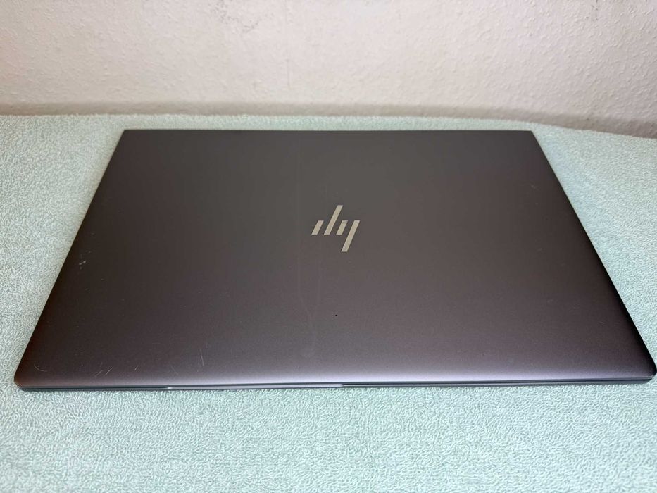 Laptop HP ZBook 15u G6 | i7-8th | 16GB | 512 NVMe | USB C